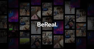 Le logo BeReal au centre d'une mosaïque de photos prises avec l'application