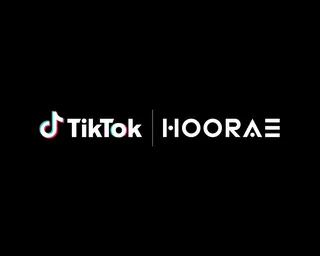 Logos TikTok et HOORAE cote a cote sur fond noir, autour des mini-series verticales de TikTok