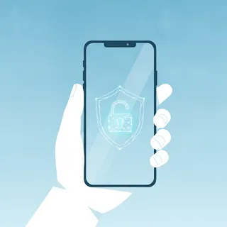Main tenant un smartphone affichant un bouclier et un cadenas symbolisant la confidentialité des données